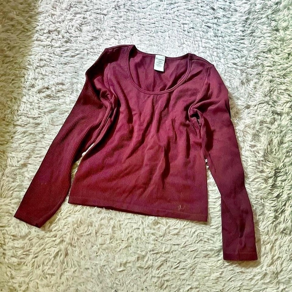 Burgundy Classic Stretch Minimalist Capsule Staple Top Womens L Clean Girl Basic